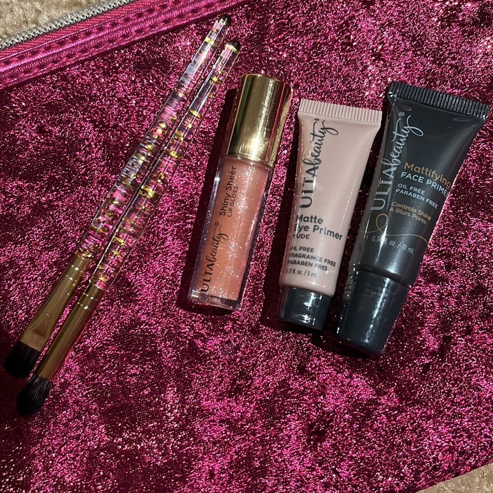 Ulta Bag w/ Mattifying Face Primer, Matte Eye Primer, Shiny Sheer Lip Gloss. NWT - Picture 2 of 2
